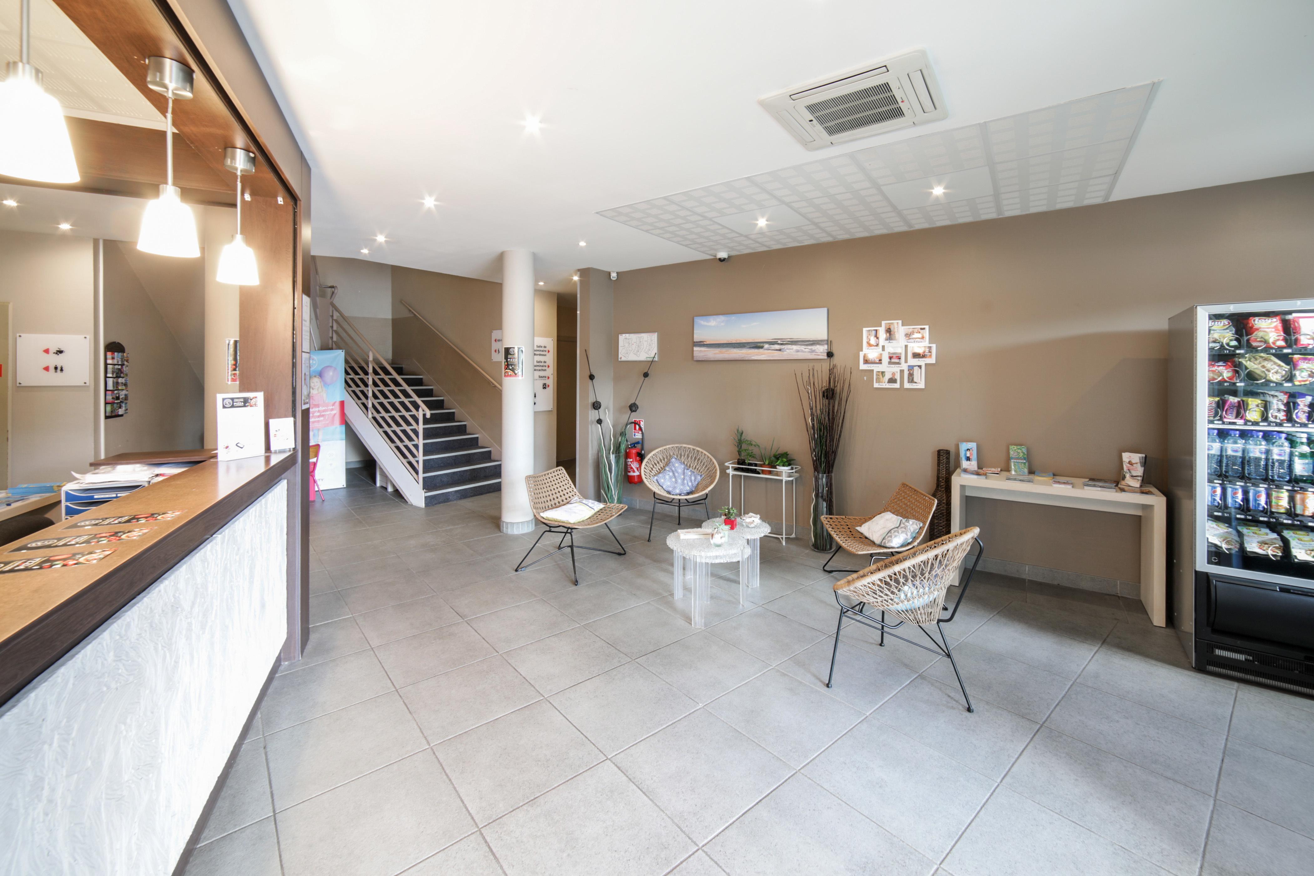 Appart'City Classic Bordeaux Aeroport St Jean D'Illac Saint-Jean-d'Illac Bagian luar foto