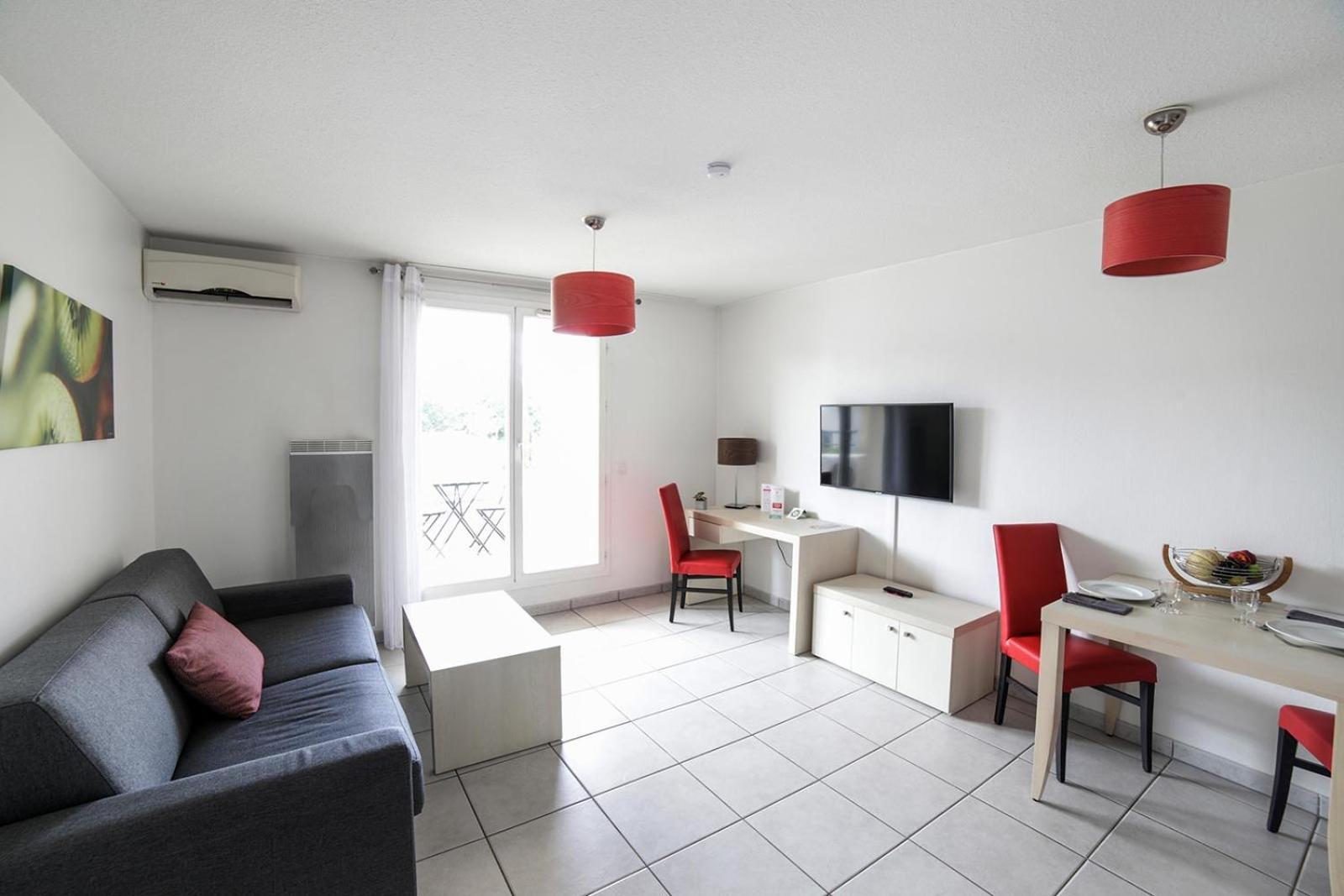 Appart'City Classic Bordeaux Aeroport St Jean D'Illac Saint-Jean-d'Illac Bagian luar foto