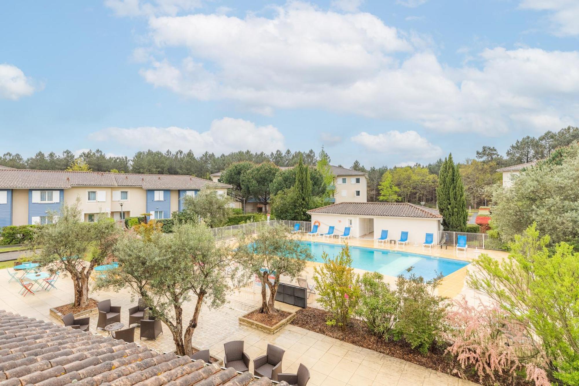 Appart'City Classic Bordeaux Aeroport St Jean D'Illac Saint-Jean-d'Illac Bagian luar foto
