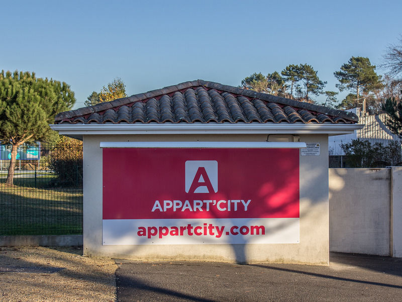 Appart'City Classic Bordeaux Aeroport St Jean D'Illac Saint-Jean-d'Illac Bagian luar foto